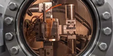 À BESSY II, les échantillons ont été examinés à l'aide de la diffusion des rayons X aux petits angles afin de déterminer divers paramètres structurels.