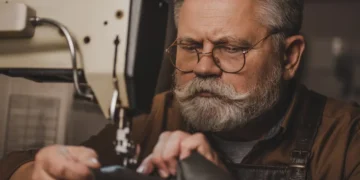 Le bonus réparation textiles et chaussures confirme son essor en France