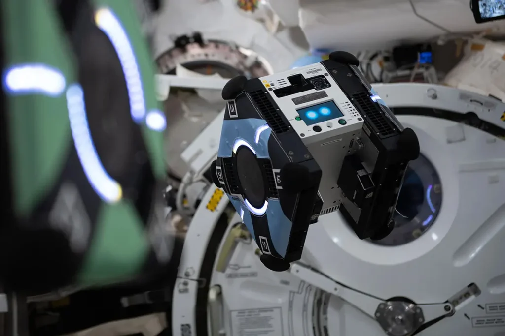 AstroBEE / Crédit : NASA