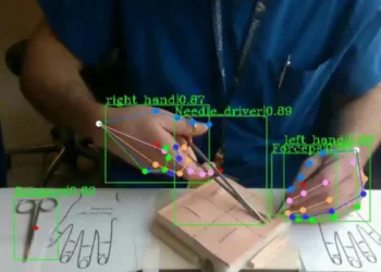 Face à une pénurie de chirurgiens de plus en plus grave, l'intelligence artificielle pourrait contribuer à combler ce manque en formant les étudiants en médecine.