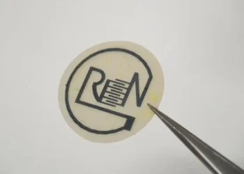 Le substrat du capteur intelligent. 2025 LMTS EPFL CC BY SA