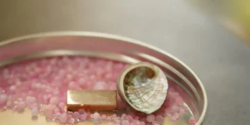 Composite de cuivre inspiré de la nacre permettant d'atteindre une dilatation thermique nulle