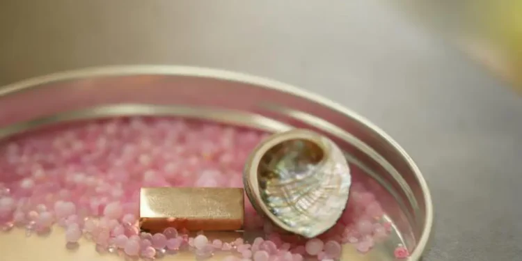 Composite de cuivre inspiré de la nacre permettant d'atteindre une dilatation thermique nulle