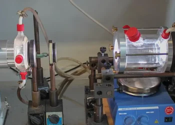 Photoreactor at TROPOS for laboratory studies on processes in the atmospheric liquid phase – i.e. in water-containing pa