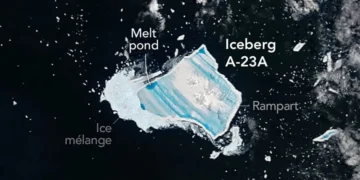 A23a, le plus vieil iceberg du monde, se disloque à l’approche de la Géorgie du Sud