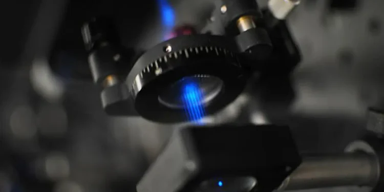 Using an approach that combines 3D printing, silicone molding and a UV curable clear resin, researchers fabricated an in