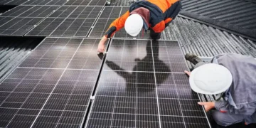 Le boom solaire a un secret polluant. Voici comment éviter une nouvelle montagne de déchets non recyclables