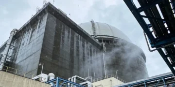 Au Japon, le redémarrage de la plus grande centrale atomique du monde suspendu à peine quelques heures après son lancement