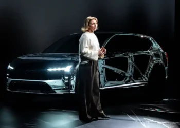 Volvo EX60 : le SUV électrique qui promet de mettre fin à l’angoisse de l’autonomie