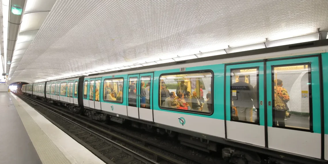 La ligne 14 du métro parisien devient l'axe le plus fréquenté d'Île-de-France