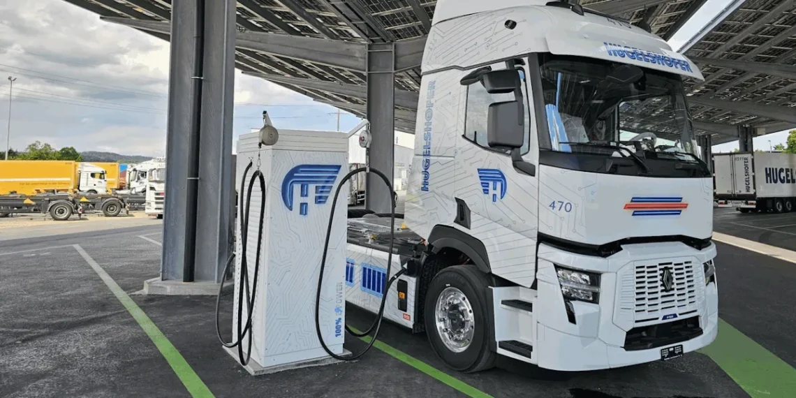 Le camion électrique suisse qui défie les limites de l'autonomie