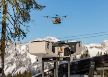 Les drones thermiques optimisent la production de neige dans les Alpes autrichiennes
