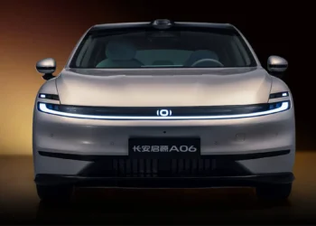 CATL et Changan lancent la première voiture à batteries sodium-ion