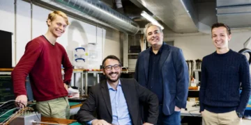 La première puce cryogénique pour le contrôle de qubits dans le diamant