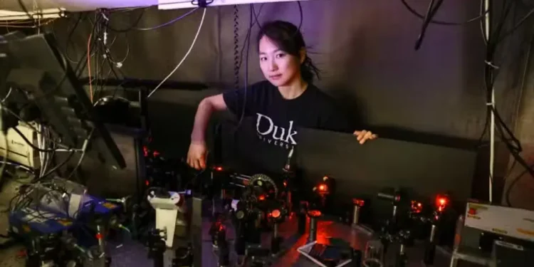 Piéger la lumière sur les photodétecteurs thermiques pulvérise les records de vitesse