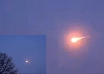 Une boule de feu spectaculaire illumine le ciel du Grand Est, suscitant une vague de témoignages