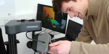 Un robot de recherche pense par lui-même