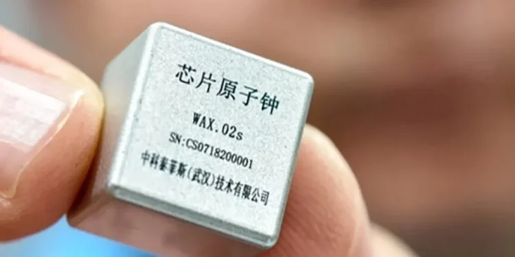 La Chine produit en série la plus petite horloge atomique sur puce