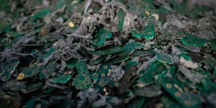 Les voitures électriques, mines urbaines de métaux stratégiques