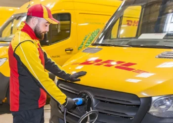 DHL Express électrifie sa flotte française avant l'échéance mondiale