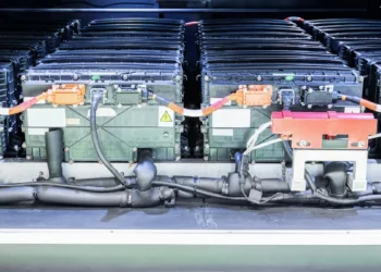 Un catalyseur bidimensionnel relance les batteries lithium-air