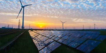 Éolien et solaire : l'IA dessine les trajectoires probables vers 2050