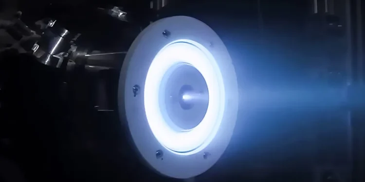 Rocket Lab industrialise la propulsion électrique avec le propulseur Gauss