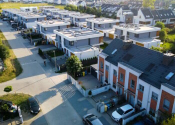 Zéro facture d’électricité : un éco-quartier du Jura en première ligne