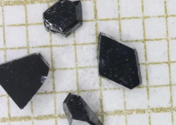 La clé du supraconducteur qui ressuscite sous champ magnétique extrême