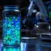 Un laboratoire piloté par IA découvre des nanomatériaux sans plomb plus lumineux en 12 heures