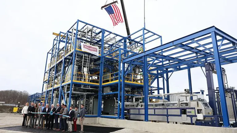 ACP Technologies celebrated the opening of a new 75-pound-per-hour pilot facility in Ashland, Kentucky, in February. Res