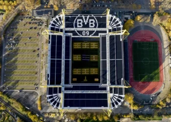 Le Signal Iduna Park coiffé du plus grand toit solaire au monde