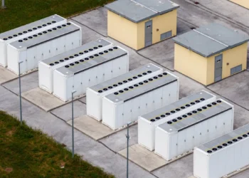 Stockage d'énergie : 22 États de l'UE signent un accord tripartite