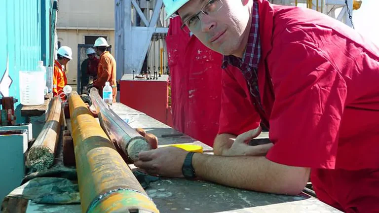 Comment une étude majeure a révélé la survie de la Grande Barrière de corail sur 30 000 ans de bouleversements