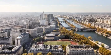 Seulement 38 % de la population mondiale vivra dans les grandes villes d'ici 2100, une étude défie les prévisions actuelles