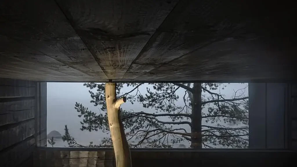 La superbe « Puusauna » de l'architecte Jaakko Torvinen est construite à partir de bois de récupération qui, autrement, aurait été mis au rebut.
