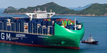 CMA CGM "NOTRE DAME", un colosse au GNL, arrive au Havre