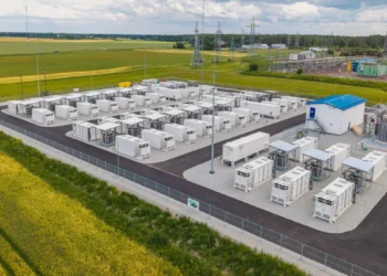 Corsica Sole double sa capacité de stockage en Estonie avec Hertz 2