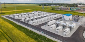 Corsica Sole double sa capacité de stockage en Estonie avec Hertz 2