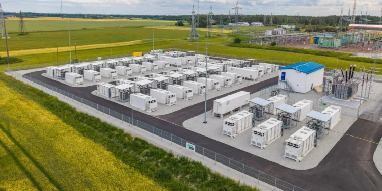Corsica Sole double sa capacité de stockage en Estonie avec Hertz 2