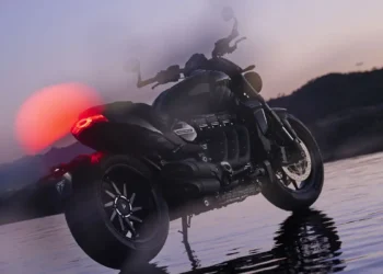 Triumph dévoile ses nouveaux coloris pour six modèles du millésime 2027