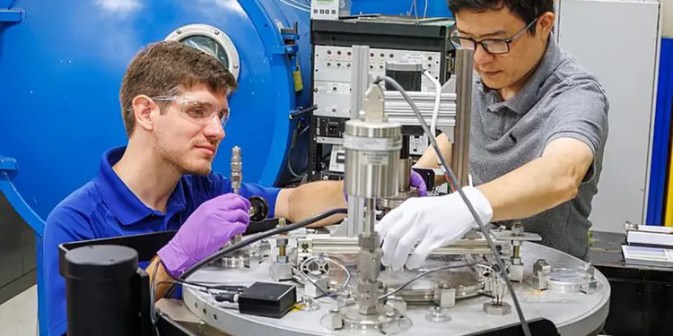 SwRI, SMU collaborent pour faire progresser les batteries à état solide