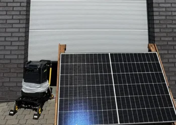 IA qui apprend des nuages : quand un système prévoit la production d'énergie solaire