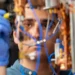 Un bain quantique synchronise des qubits distants