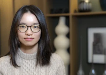 Hong Wang reçoit la médaille Fields 2026 pour ses travaux sur la conjecture de Kakeya