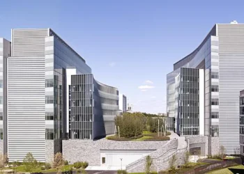 CUNY : 18,1 millions de dollars de la NSF pour construire un laboratoire de matériaux alimenté par l'IA