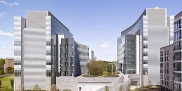CUNY : 18,1 millions de dollars de la NSF pour construire un laboratoire de matériaux alimenté par l'IA