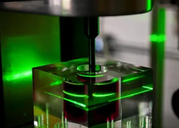 Device used to stir and rock samples of a suspension of small particles in viscous liquid. New research shows that the s