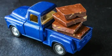 Fond dans la bouche, mais pas dans la voiture : la quête scientifique pour créer un chocolat résistant à la chaleur
