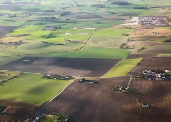Construire plus de sources d'énergie renouvelable signifie repenser l'utilisation des terres pour l'agriculture et la conservation